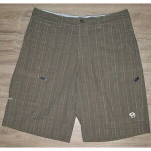 Mountain Hardwear Brown Shorts Hiking Outdoors Cargo Camping Men's Sz Large Long